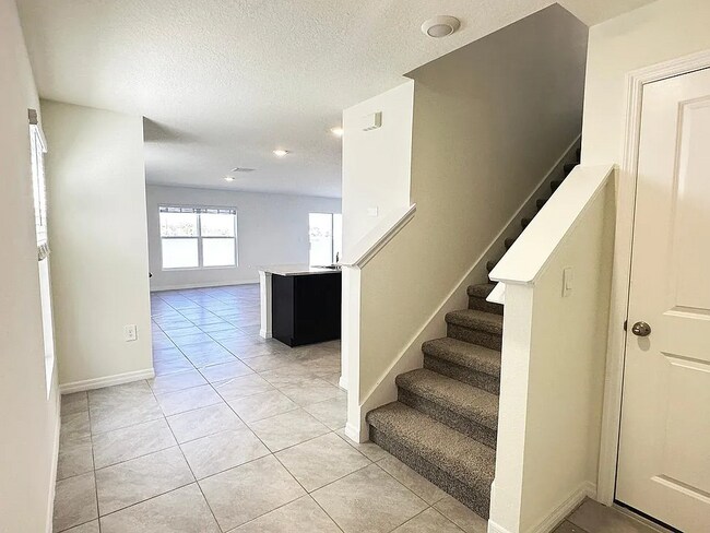 Building Photo - 5795 Cape Primrose Dr