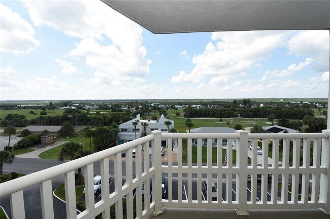 Building Photo - 3580 S Ocean Shore Blvd