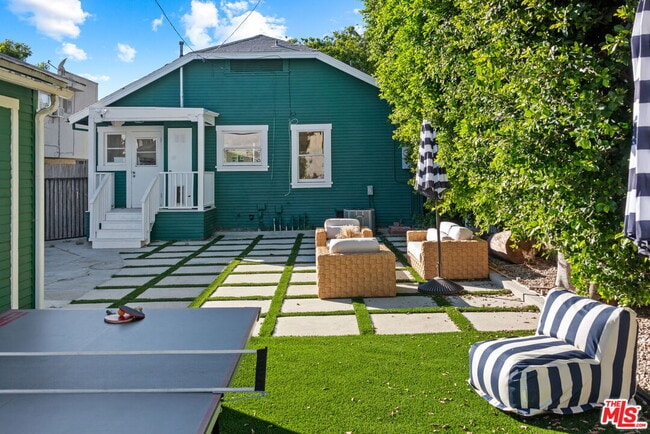 Building Photo - 1224 N Ogden Dr