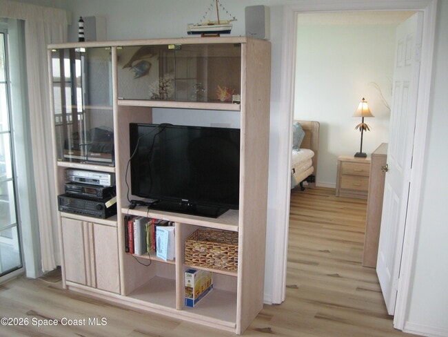 Building Photo - 630 S Brevard Ave