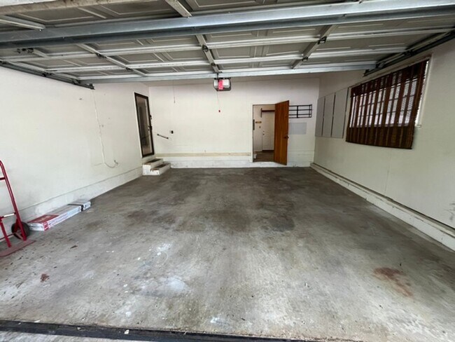 Building Photo - Very Nice 3 Bedroom 2 Bathroom House near the University of Arkansas Little Rock