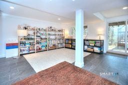 Building Photo - 10 Tiffany Ln