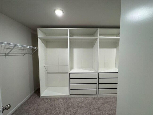 Building Photo - 1129 Georgian Point Dr