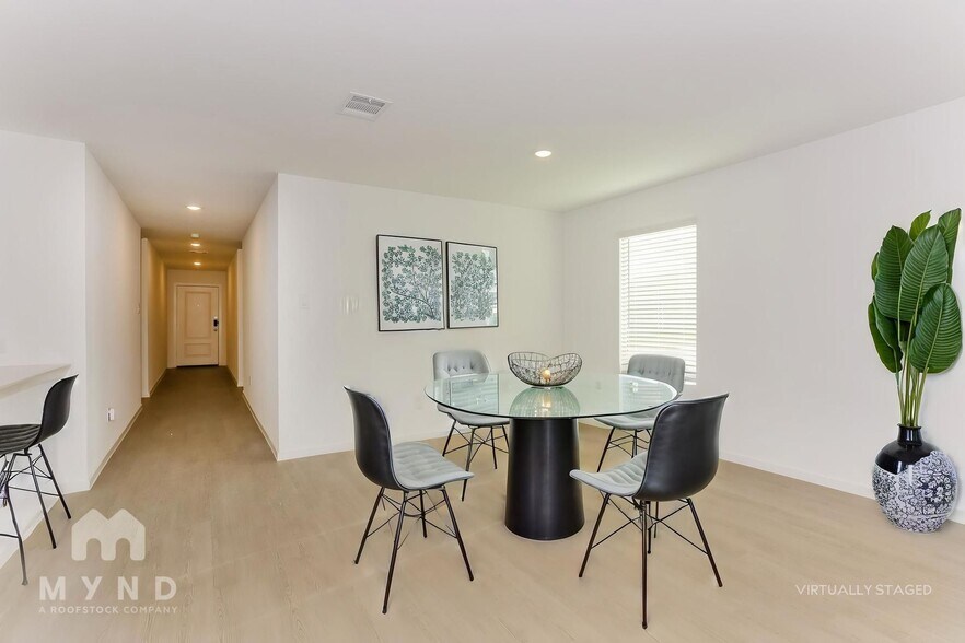 Building Photo - 10140 Dalgreen Cir