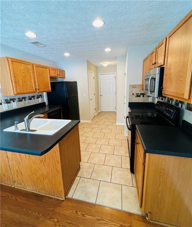 Building Photo - 5350 Mountain Top Pl