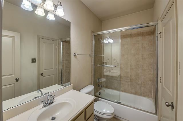 Building Photo - 1505 E Branch Hollow Dr