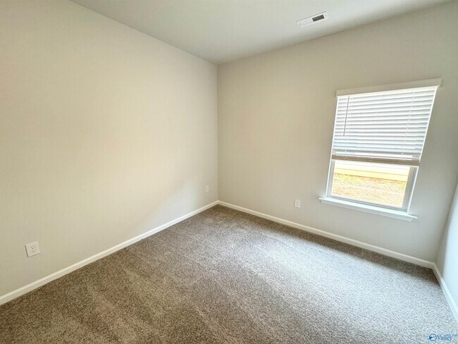 Building Photo - 28550 Whitehall Ln