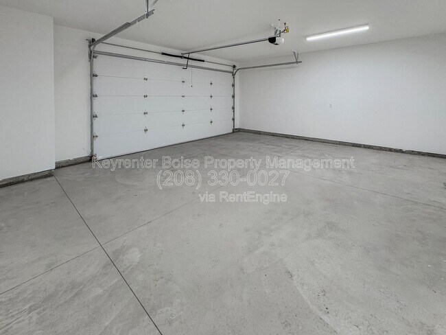 Building Photo - 152 S Koyukuk Ln