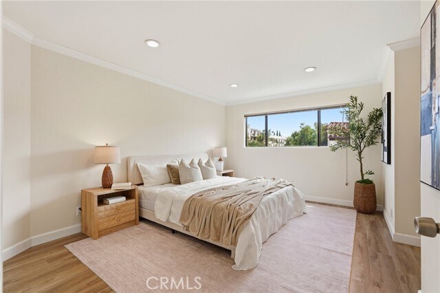 Building Photo - 1433 S Beverly Dr