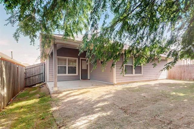 Building Photo - 1720 Bluebird Dr