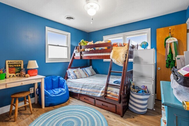 Building Photo - 3 Bedroom / 2.5 Bath Home ? Johnson City, TN