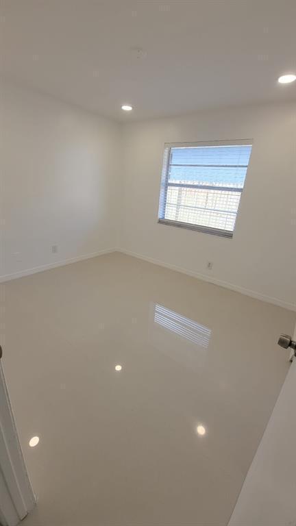 Building Photo - 831 NW 14th Way