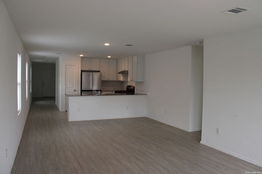 Building Photo - 124 Horseshoe Trails