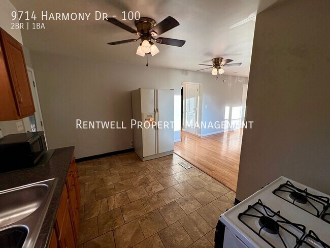 Building Photo - 9714 Harmony Dr
