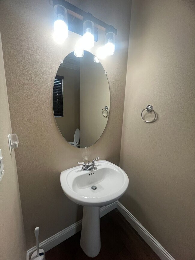 Building Photo - Two Story Home Move In Ready located in Avalon Gated Community!!!