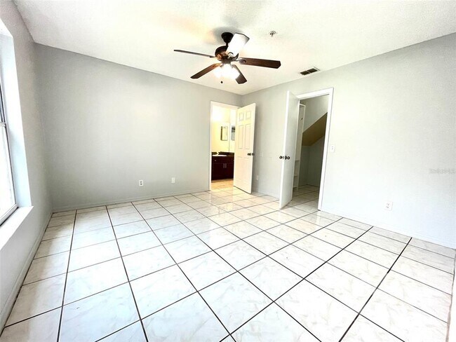 Building Photo - 9945 Wheatberry Ct