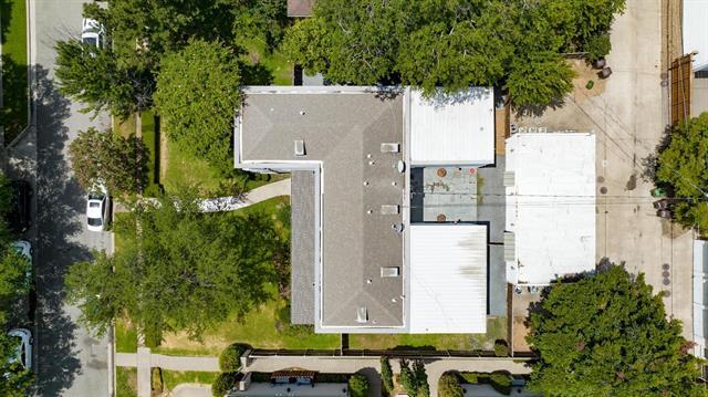 Building Photo - 4538 Roland Ave