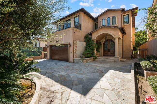 Building Photo - 2023 Parnell Ave