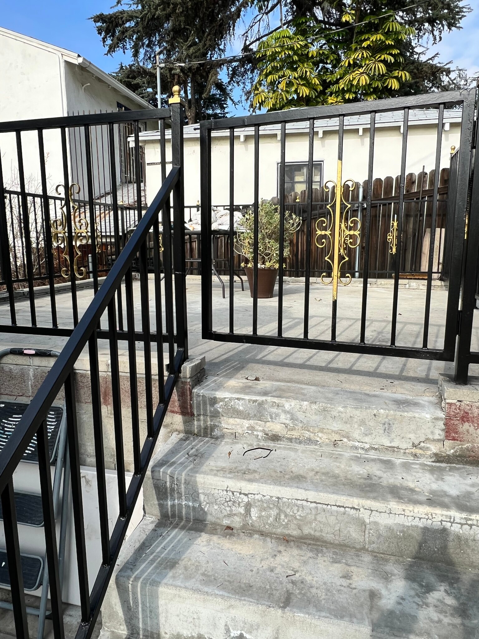 Back Deck with View - 1437 Plumas St