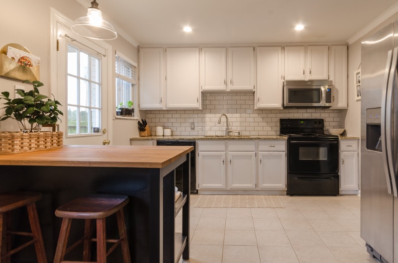 Building Photo - 1401 Seneca Pl