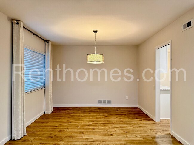 Building Photo - 16702 San Salvador Rd