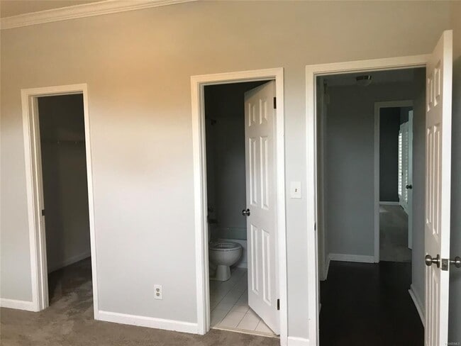 Building Photo - 9418 Huntingdon Ct