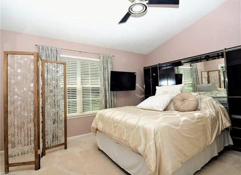 Building Photo - 1368 Meadow Run