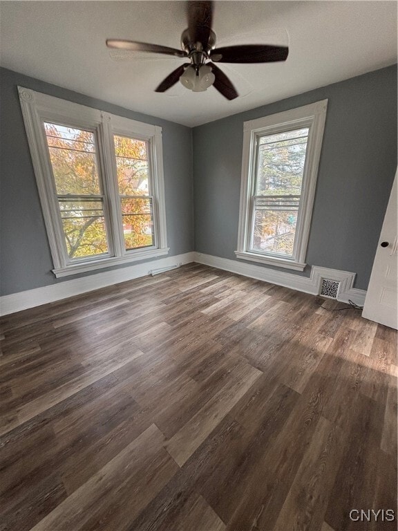 Building Photo - 117 N School St