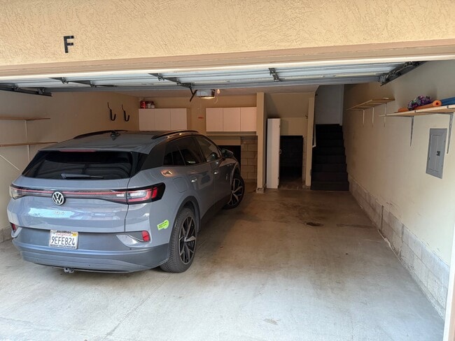 Building Photo - 12613 El Camino Real