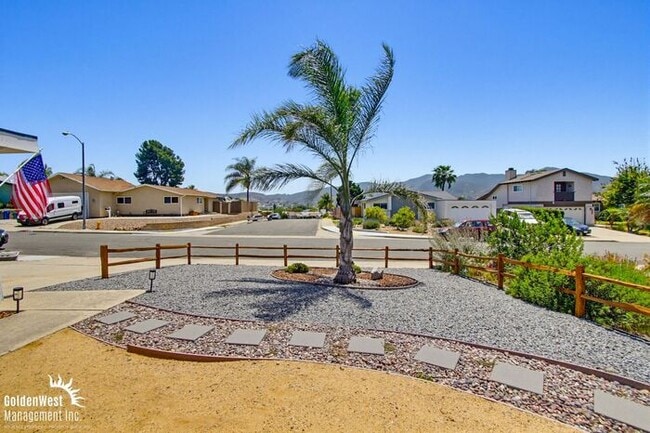 Building Photo - Captivating 3Bdm 2Ba Home in the Carlton Oaks/West Hills area of Santee!