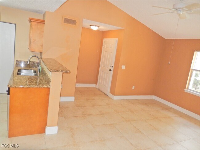 Building Photo - 12571 Equestrian Cir