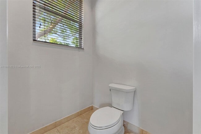Building Photo - 3203 W Stonebrook Cir