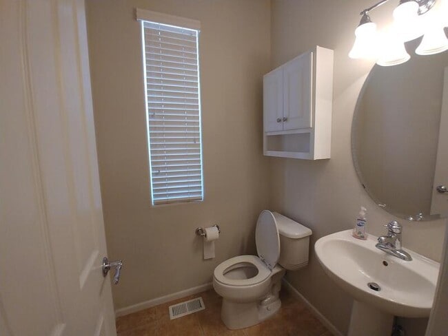 Building Photo - 8170 Elk River View