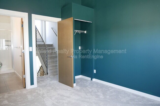 Building Photo - 6251 8th Ave NW