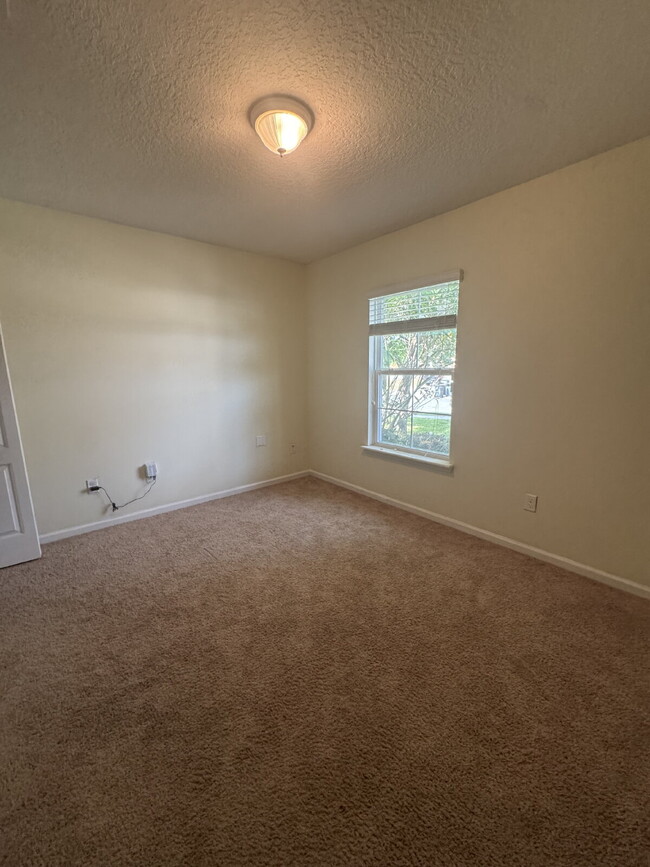 Building Photo - 4 Bedroom Home in Sandler Chase – Jacksonv...