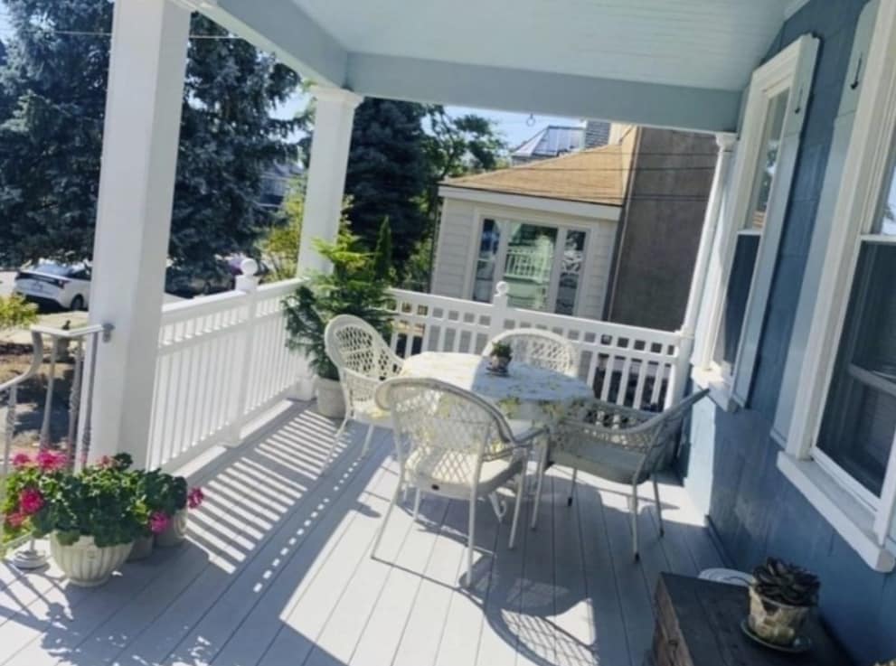 Building Photo - 110 Grovers Ave