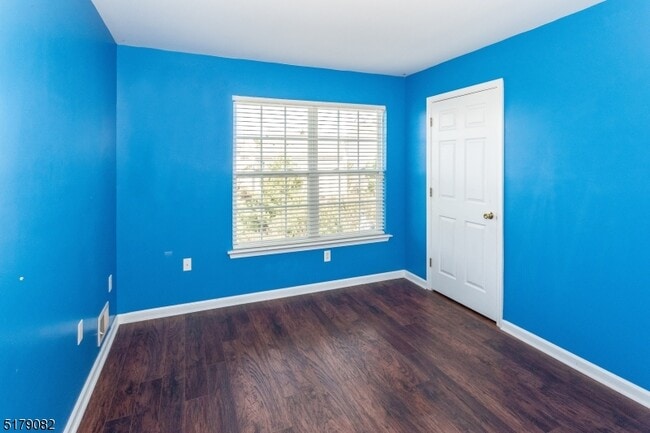 Building Photo - 135 Winding Hill Dr