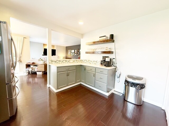 Building Photo - 847 NE Cimeron Ct