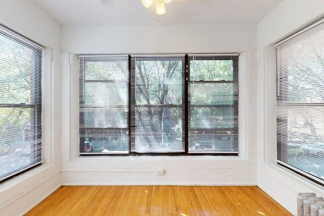 Floorplan - 5335-5337 S. Woodlawn Avenue