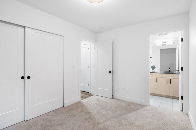 Building Photo - 1570-1574 Gilpin St