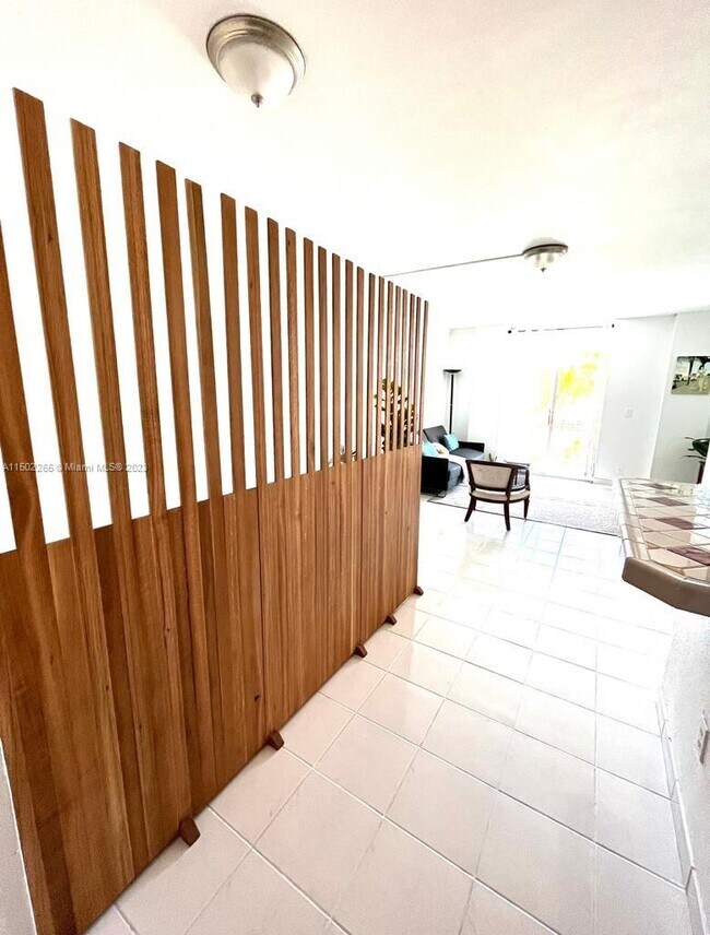 Building Photo - 2829 Indian Creek Dr