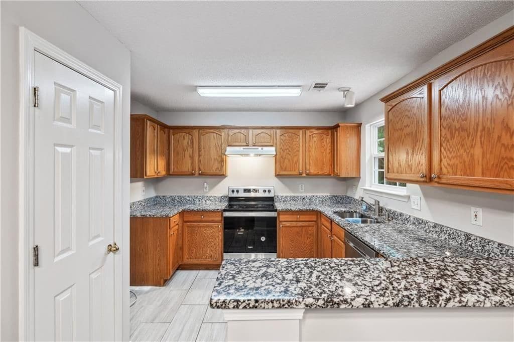 Building Photo - 5849 Amerson Ln
