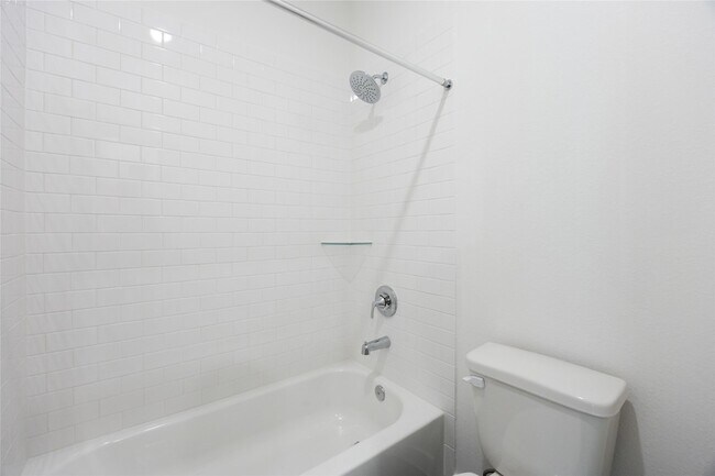 Building Photo - 16719 Lake Austin St