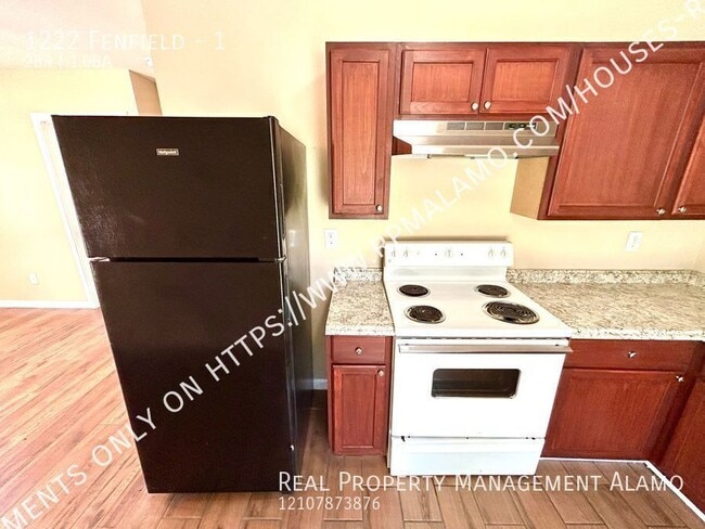 Building Photo - 1222 Fenfield-1