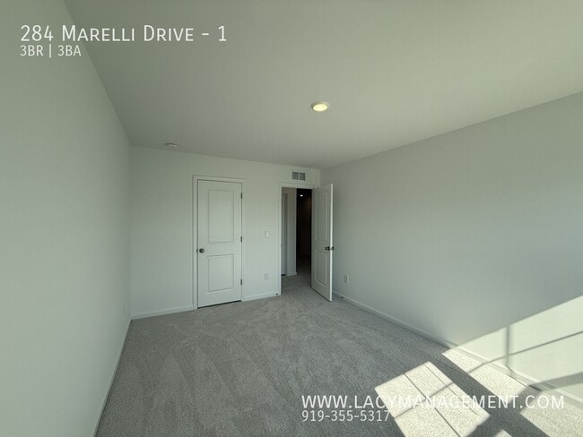 Building Photo - 284 Marelli Dr