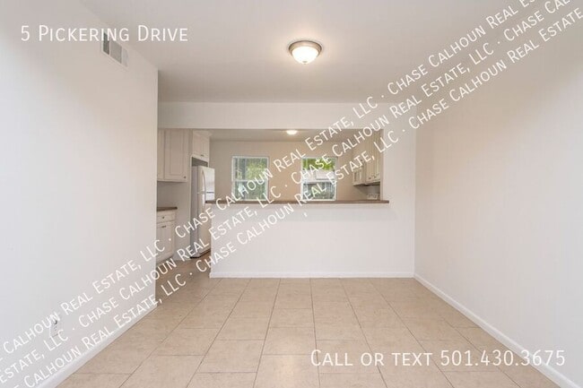 Building Photo - 5 Pickering Dr