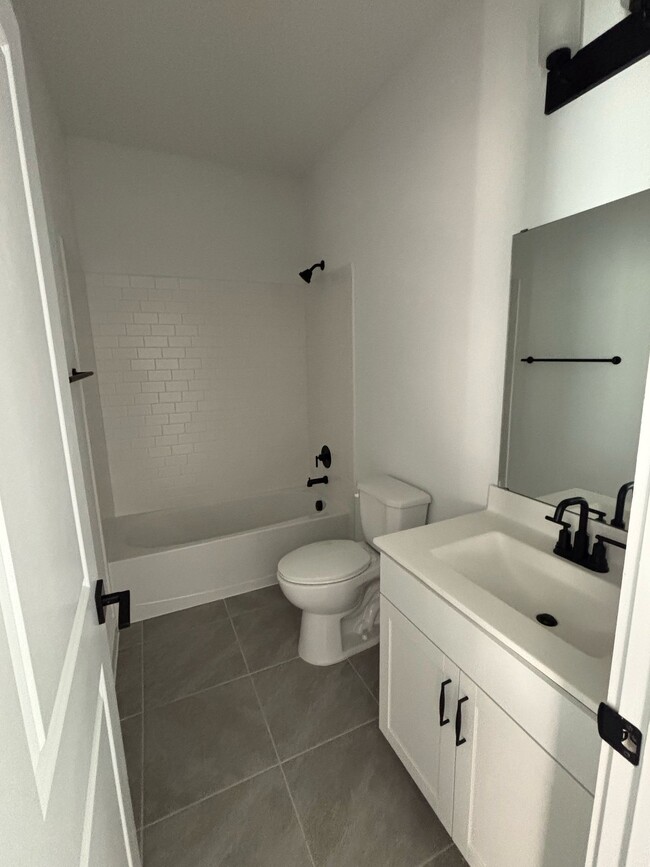 Building Photo - 1249 Eagle Mountain Dr