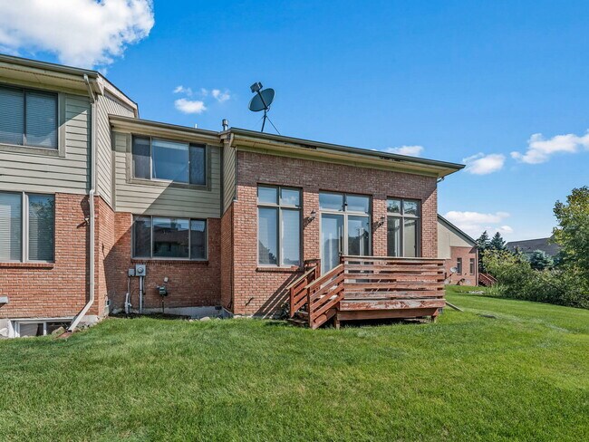 Building Photo - 1038 Lorenzo Ct