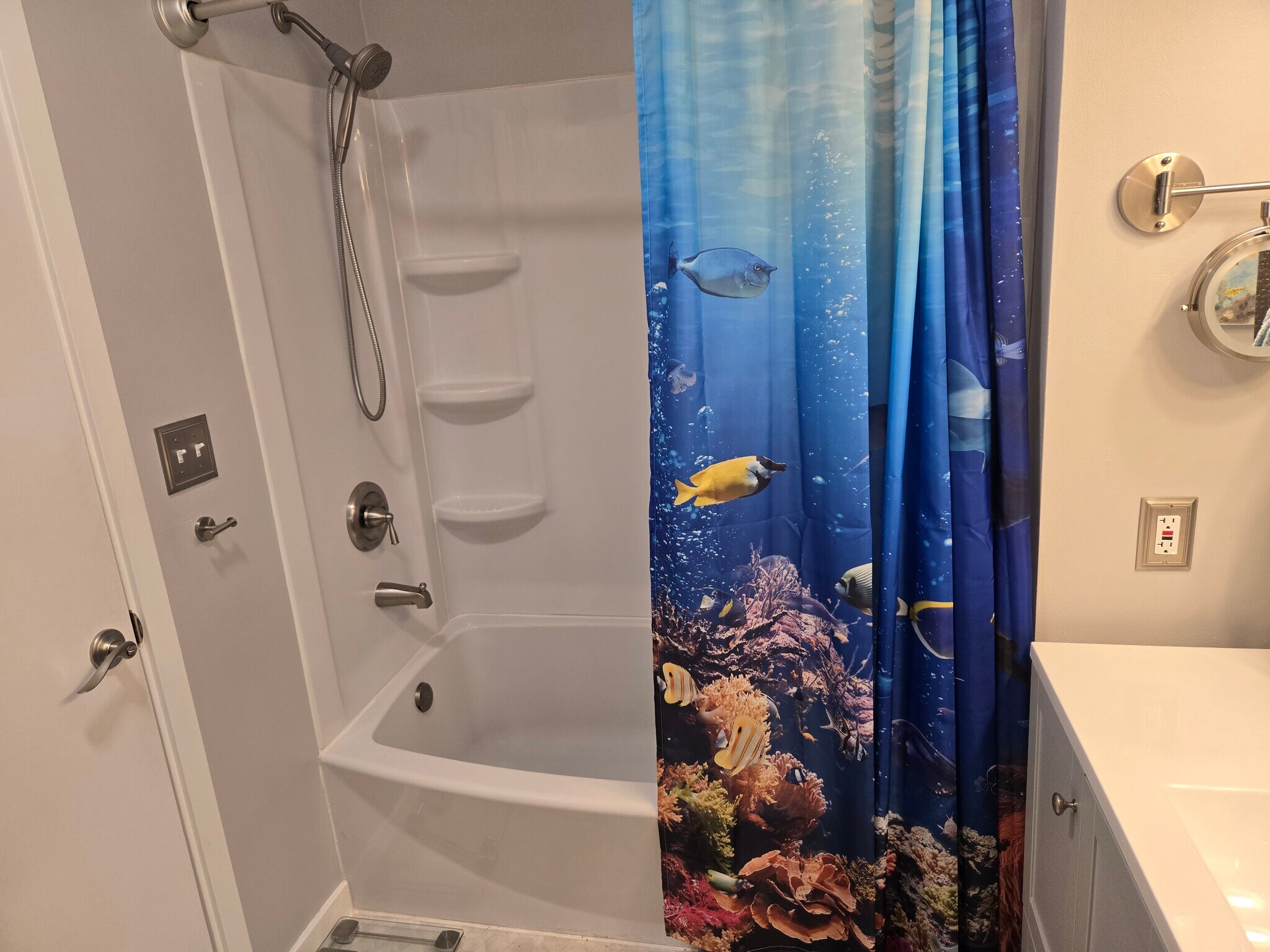 Primary Bath - 1228 S 3rd St