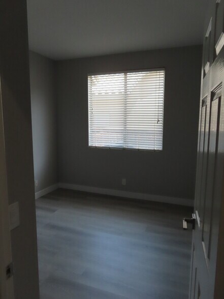 Building Photo - 24064 Verdun Ln
